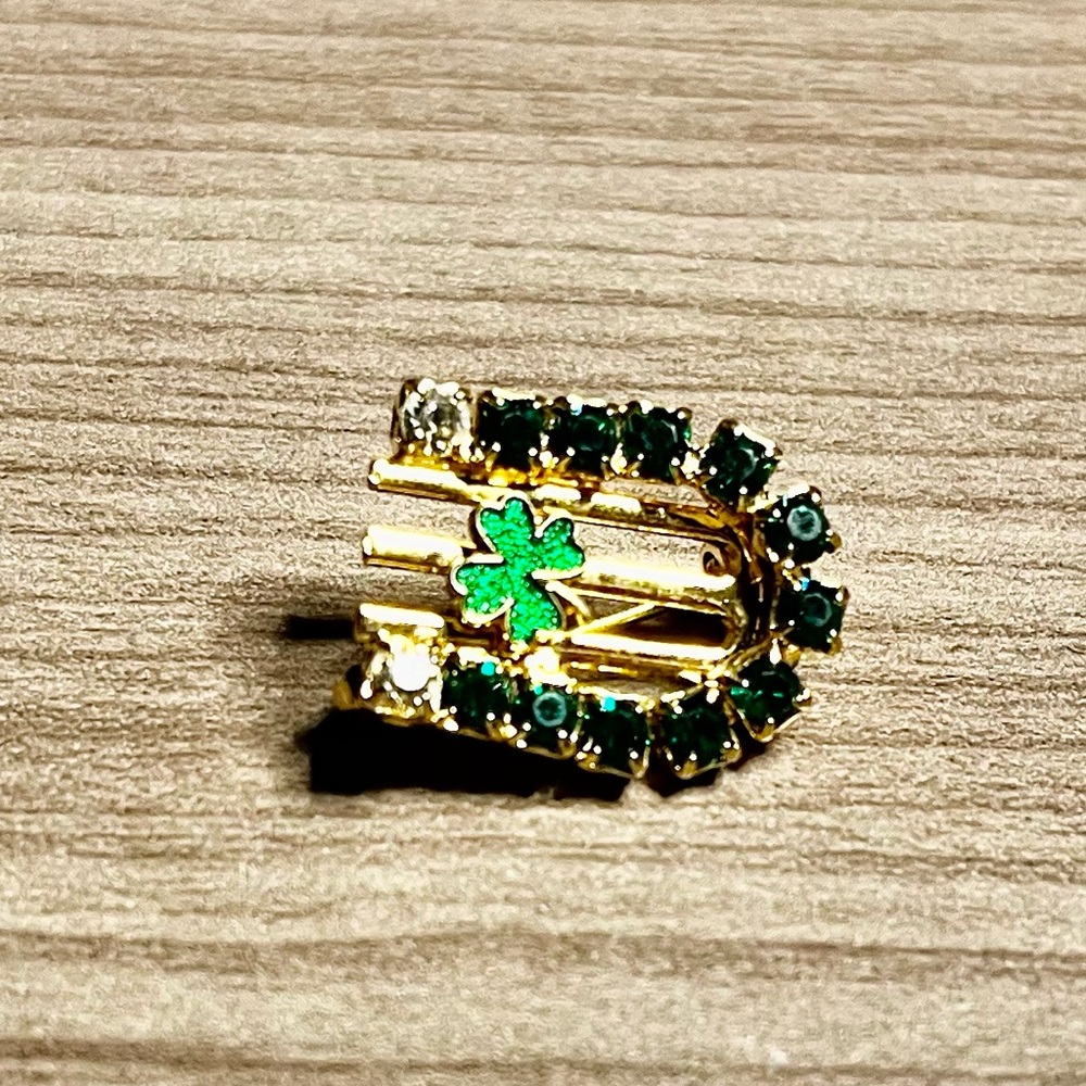 Elegant Gold and Green Clover pin